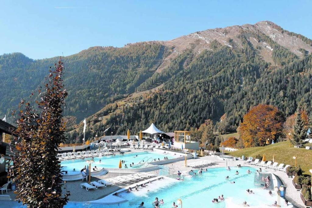 Charmant studio rénové situé dans les bains d'Ovronnaz, immeuble les Sources Exterior foto